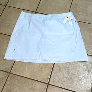 NWT $64 White Skort TRIBAL 24W  24 W